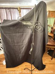 MaxSold Auction: Metal Floor Lamp with Standard E26/E27 Socket - Clarkstown (New York, USA) SELLER MANAGED Downsizing Online Auction -  Old Mill Road