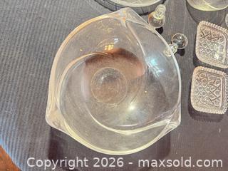 MaxSold Auction: Mixed glass bowls - Clarkstown (New York, USA) SELLER MANAGED Downsizing Online Auction -  Old Mill Road