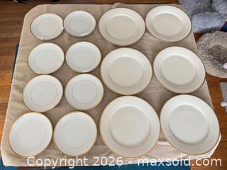 MaxSold Auction: Noritake Mixed-Pattern Ivory China Plates, Gold Band Trim - Clarkstown (New York, USA) SELLER MANAGED Downsizing Online Auction -  Old Mill Road