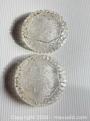 MaxSold Auction: Pair of Vintage Clear Pressed Glass Fruit Bowls, 6–6.5 in - Clarkstown (New York, USA) SELLER MANAGED Downsizing Online Auction -  Old Mill Road