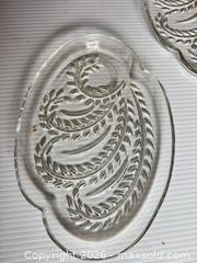 MaxSold Auction: Set of 5 Oval Pressed Glass Relish Plates with Paisley Motif - Clarkstown (New York, USA) SELLER MANAGED Downsizing Online Auction -  Old Mill Road