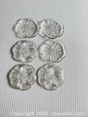MaxSold Auction: Set of 6 Small Flower-Shaped Clear Glass Dishes / Coasters - Clarkstown (New York, USA) SELLER MANAGED Downsizing Online Auction -  Old Mill Road