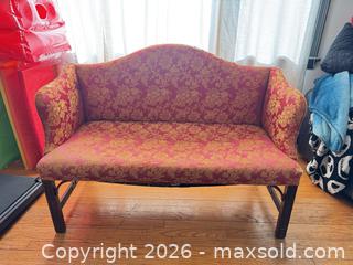 MaxSold Auction: Wood Frame Loveseat / Settee, 2-Seat, 40–48 in Wide - Clarkstown (New York, USA) SELLER MANAGED Downsizing Online Auction -  Old Mill Road