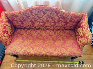MaxSold Auction: Wood Frame Loveseat / Settee, 2-Seat, 40–48 in Wide - Clarkstown (New York, USA) SELLER MANAGED Downsizing Online Auction -  Old Mill Road