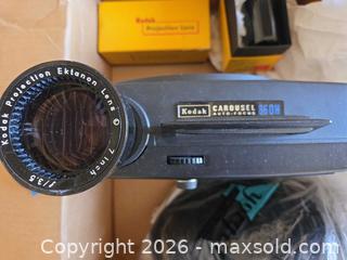 MaxSold Auction: Kodak Carousel 860H Slide Projector - Los Angeles  (California, USA) SELLER MANAGED Estate Sale Online Auction - Granville Avenue