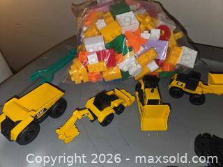 MaxSold Auction: Legos, Dinosaurs, Hot Wheels & Construction Trucks - Los Angeles  (California, USA) SELLER MANAGED Estate Sale Online Auction - Granville Avenue