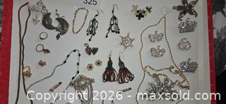 MaxSold Auction: Lot of appx 30 pcs Vintage Costume Jewelry — Mixed Necklaces & Pins Including a bracelet made Italy and a Heart Locket - Los Angeles  (California, USA) SELLER MANAGED Estate Sale Online Auction - Granville Avenue