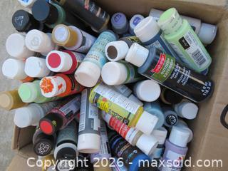 MaxSold Auction: 148 small jars of assorted Acrylic Paints - San Bruno (California, USA) SELLER MANAGED Downsizing Online Auction - 2nd Avenue