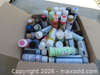 MaxSold Auction: 148 small jars of assorted Acrylic Paints - San Bruno (California, USA) SELLER MANAGED Downsizing Online Auction - 2nd Avenue