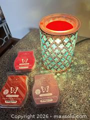 MaxSold Auction: Scentsy Electric Turquoise Mosaic Wax Warmer with 3 Bars - Ottawa (Ontario, Canada) SELLER MANAGED Moving Online Auction -  Demeter Street
