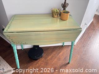 MaxSold Auction: Shabby Chic Wooden Drop-Leaf Folding Table - Ottawa (Ontario, Canada) SELLER MANAGED Moving Online Auction -  Demeter Street