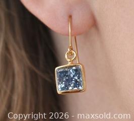 MaxSold Auction: 10K Yellow Gold, Blue Lab Diamond (1.13ct). Handcrafted custom design. - Toronto (Ontario, Canada) PARTNER MANAGED Downsizing Online Auction - Yonge Street