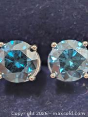 MaxSold Auction: Certified 10K(1.04g)Lab Diamond(1.74ct) - Toronto (Ontario, Canada) PARTNER MANAGED Downsizing Online Auction - Yonge Street