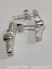 MaxSold Auction: Silver(4.92g)CZ Earring  - Toronto (Ontario, Canada) PARTNER MANAGED Downsizing Online Auction - Yonge Street