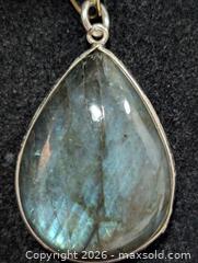 MaxSold Auction: Silver(8.21g) Labradorite Pendant  - Toronto (Ontario, Canada) PARTNER MANAGED Downsizing Online Auction - Yonge Street