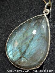 MaxSold Auction: Silver(8.21g) Labradorite Pendant  - Toronto (Ontario, Canada) PARTNER MANAGED Downsizing Online Auction - Yonge Street