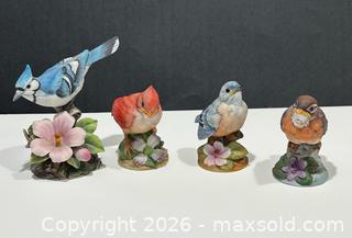 MaxSold Auction: Andrea By Sadek Porcelain Birds (4) - Burlington (Ontario, Canada) SELLER MANAGED Estate Sale Online Auction - Fairview Street (STORAGE)