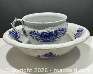 MaxSold Auction: Antique Blue and White Chamber Pot and Wash Basin by Dudson, Wilcox & Till  - Burlington (Ontario, Canada) SELLER MANAGED Estate Sale Online Auction - Fairview Street (STORAGE)
