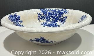 MaxSold Auction: Antique Blue and White Chamber Pot and Wash Basin by Dudson, Wilcox & Till  - Burlington (Ontario, Canada) SELLER MANAGED Estate Sale Online Auction - Fairview Street (STORAGE)