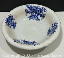 MaxSold Auction: Antique Blue and White Chamber Pot and Wash Basin by Dudson, Wilcox & Till  - Burlington (Ontario, Canada) SELLER MANAGED Estate Sale Online Auction - Fairview Street (STORAGE)