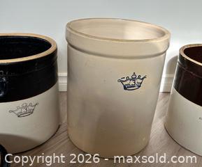 MaxSold Auction: Collection of Antique Stoneware Crocks x 5  - Burlington (Ontario, Canada) SELLER MANAGED Estate Sale Online Auction - Fairview Street (STORAGE)