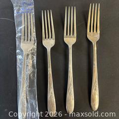 MaxSold Auction: Easterling Sterling Silver Dinner Forks (Set of 4) - Lakeshore (Maidstone)(Ontario, Canada) PARTNER MANAGED Estate Sale Online Auction - County Road 42