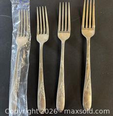 MaxSold Auction: Easterling Sterling Silver Dinner Forks (Set of 4) - Lakeshore (Maidstone)(Ontario, Canada) PARTNER MANAGED Estate Sale Online Auction - County Road 42