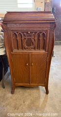 MaxSold Auction: Starr Oak Floor-standing Phonograph Console "The Singing Throat" - Lakeshore (Maidstone)(Ontario, Canada) PARTNER MANAGED Estate Sale Online Auction - County Road 42
