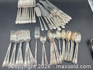 MaxSold Auction: Flatware set for 12 people - Markham (Ontario, Canada) SELLER MANAGED Downsizing Online Auction - Loring Crescent