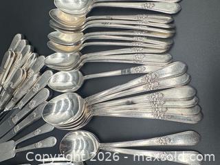 MaxSold Auction: Flatware set for 12 people - Markham (Ontario, Canada) SELLER MANAGED Downsizing Online Auction - Loring Crescent