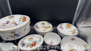 MaxSold Auction: Large lot of Royal Worcester evesham serving pieces   - Markham (Ontario, Canada) SELLER MANAGED Downsizing Online Auction - Loring Crescent