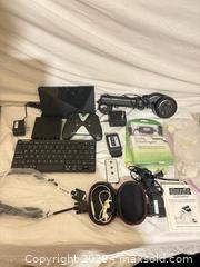 MaxSold Auction: Electronics Bundle: Nvidia Shield, Controller, D-Link Switch & Accessories - Toronto (Ontario, Canada) SELLER MANAGED Downsizing Online Auction - Rutherford Avenue