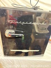 MaxSold Auction: Frigidaire Compact Retro-Style Mini Refrigerator, Black - Toronto (Ontario, Canada) SELLER MANAGED Downsizing Online Auction - Rutherford Avenue