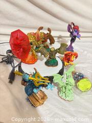 MaxSold Auction: Lot of Skylanders Swap Force Figures with USB Portal Base - Toronto (Ontario, Canada) SELLER MANAGED Downsizing Online Auction - Rutherford Avenue
