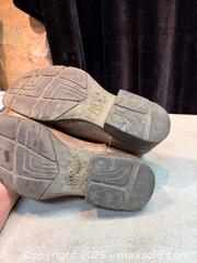 MaxSold Auction: LADIES COWBOY BOOTS. SIZE 7 - Hamilton (Ontario, Canada) SELLER MANAGED Estate Sale Online Auction - St. Clair Avenue