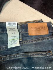 MaxSold Auction: LEVIS SIGNATURE S51 STRAIGHT. NWT. SIZE 42" X 32" - Hamilton (Ontario, Canada) SELLER MANAGED Estate Sale Online Auction - St. Clair Avenue