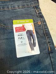 MaxSold Auction: LEVIS SIGNATURE S51 STRAIGHT. NWT. SIZE 42" X 32" - Hamilton (Ontario, Canada) SELLER MANAGED Estate Sale Online Auction - St. Clair Avenue