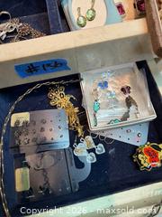 MaxSold Auction: VTG.MARBLE JEWELRY BOX WITH CONTENT. - Hamilton (Ontario, Canada) SELLER MANAGED Estate Sale Online Auction - St. Clair Avenue