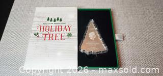 MaxSold Auction: 1 Oz Silver Queen Elizabeth II Solomon Islands Christmas Coin - Almonte (Ontario, Canada) SELLER MANAGED Downsizing Online Auction - River Road