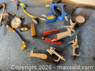 MaxSold Auction: Air compressor nozzles and tire PSI gauges lot  - Almonte (Ontario, Canada) SELLER MANAGED Downsizing Online Auction - River Road
