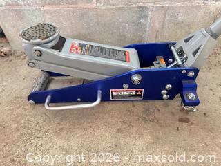 MaxSold Auction: Big red 1-1 1/2 aluminum/steel jack  - Almonte (Ontario, Canada) SELLER MANAGED Downsizing Online Auction - River Road