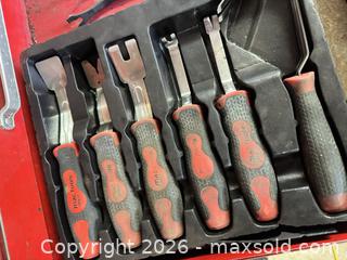 MaxSold Auction: Chisels lot  - Almonte (Ontario, Canada) SELLER MANAGED Downsizing Online Auction - River Road