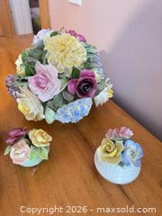 MaxSold Auction: Glass art flower porcelain centerpieces  - Almonte (Ontario, Canada) SELLER MANAGED Downsizing Online Auction - River Road