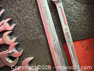 MaxSold Auction: Large wrench lot 557 - snap on and Mastercraft  - Almonte (Ontario, Canada) SELLER MANAGED Downsizing Online Auction - River Road