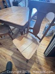 MaxSold Auction: Oak dining room table and 6 chair set - Almonte (Ontario, Canada) SELLER MANAGED Downsizing Online Auction - River Road