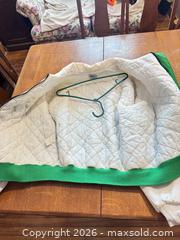 MaxSold Auction: Retro Siam Quaker state racing jacket  - Almonte (Ontario, Canada) SELLER MANAGED Downsizing Online Auction - River Road