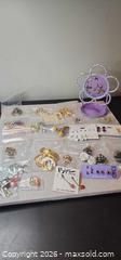 MaxSold Auction: Various earrings lot - 13 - Almonte (Ontario, Canada) SELLER MANAGED Downsizing Online Auction - River Road