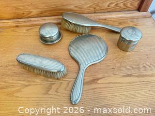 MaxSold Auction: Women’s vanity set - brushes, mirror  - Almonte (Ontario, Canada) SELLER MANAGED Downsizing Online Auction - River Road