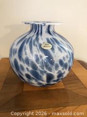 MaxSold Auction: Maestri Vetrai Vase - Vaughan (Ontario, Canada) SELLER MANAGED Downsizing Online Auction - Andy Crescent