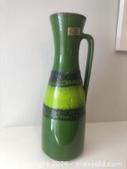 MaxSold Auction: MCM Carstens Vase - Vaughan (Ontario, Canada) SELLER MANAGED Downsizing Online Auction - Andy Crescent